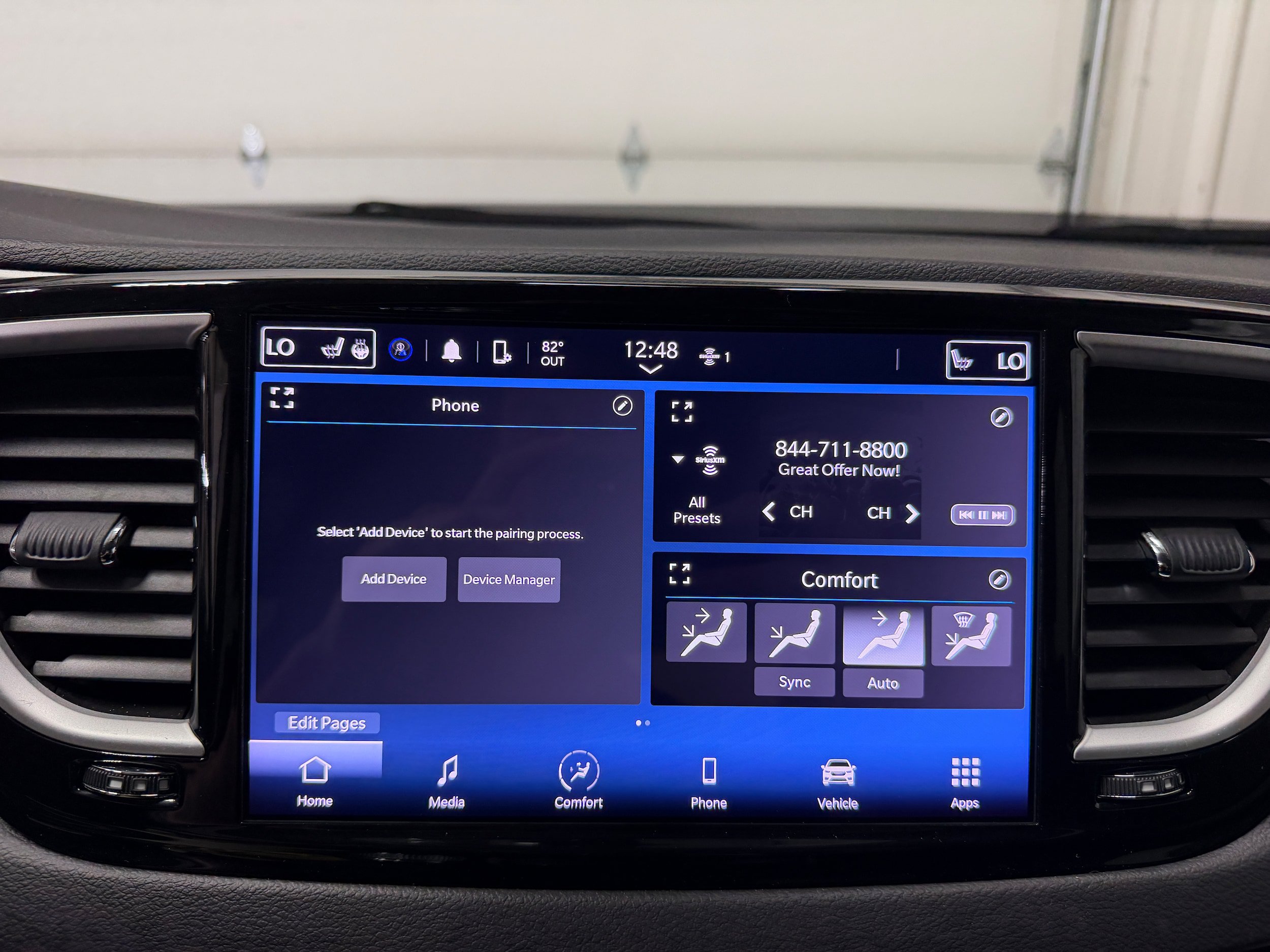 Used 2024 Chrysler Pacifica Touring-L FWD image 22