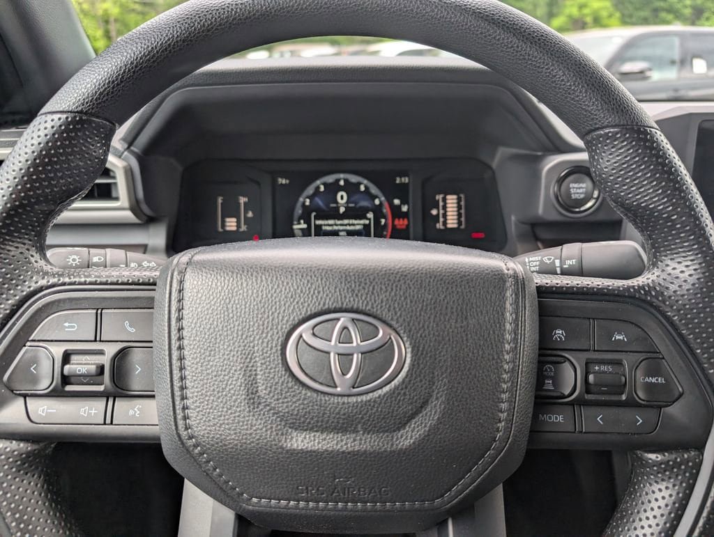 Certified 2024 Toyota Tacoma SR5 AWD/4WD image 22