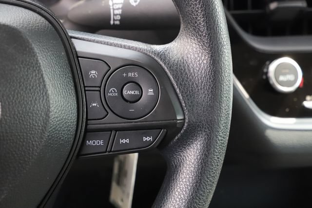 Used 2025 Toyota Corolla LE FWD image 22