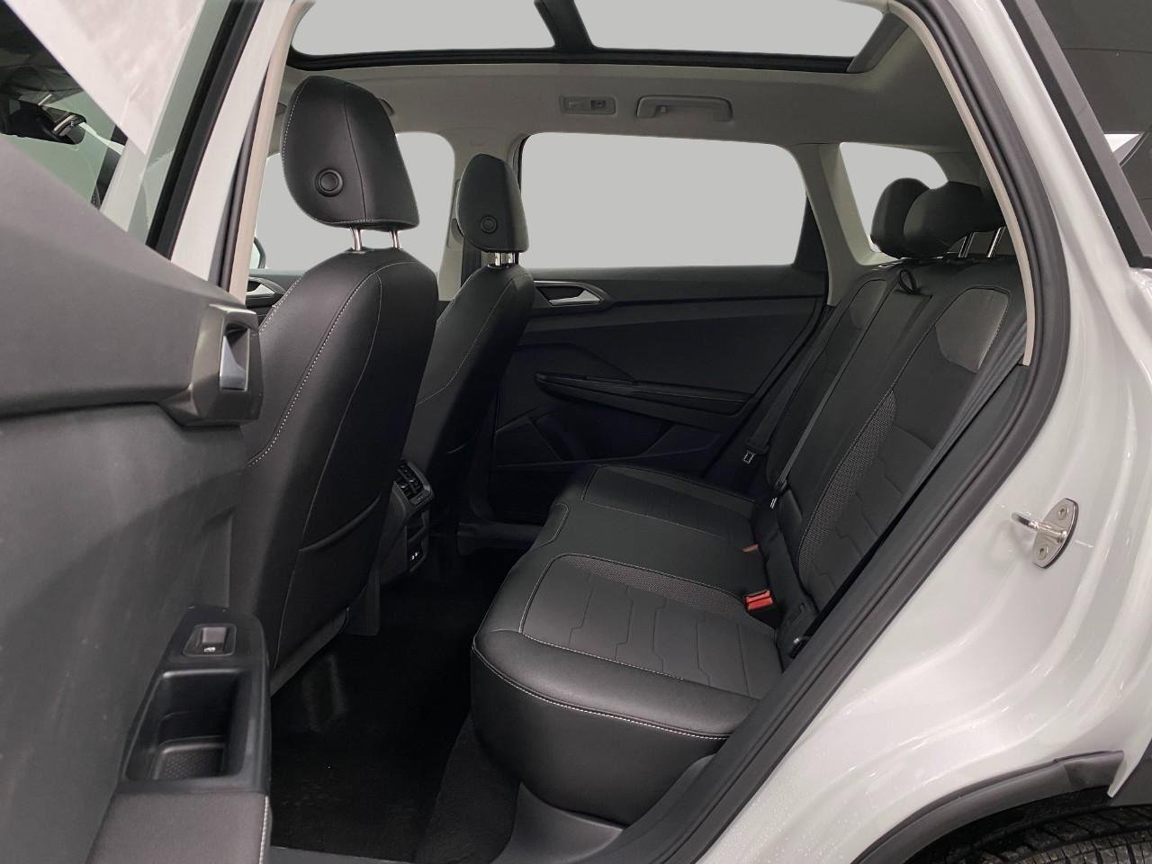 New 2026 Volkswagen Taos SE AWD/4WD image 55