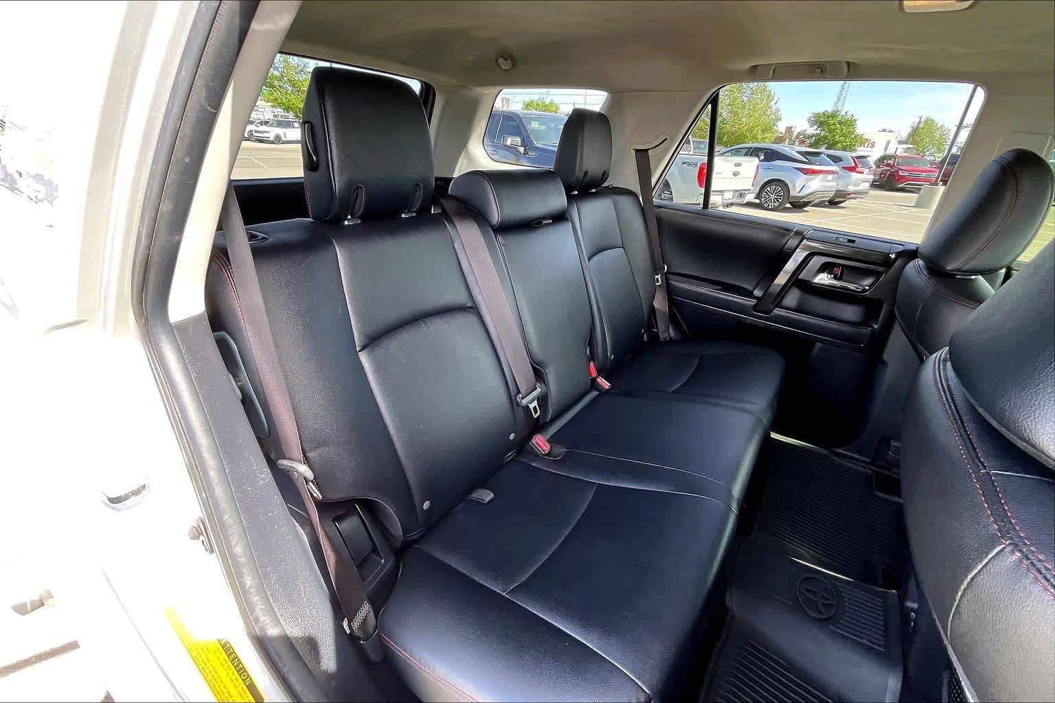 Used 2024 Toyota 4Runner TRD Off-Road Premium w/ Moonroof Package AWD/4WD image 19