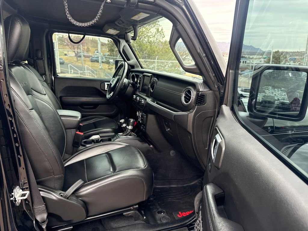 Used 2021 Jeep Wrangler Unlimited Sahara w/ Cold Weather Group image 30