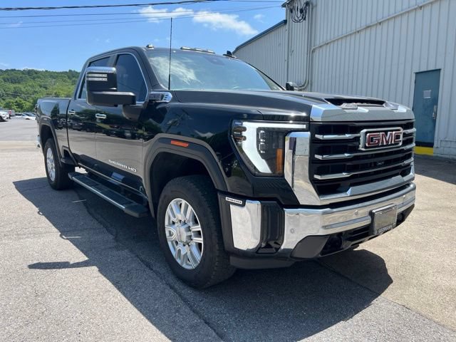 Used 2024 GMC Sierra 2500 SLT w/ SLT Premium Package AWD/4WD image 3