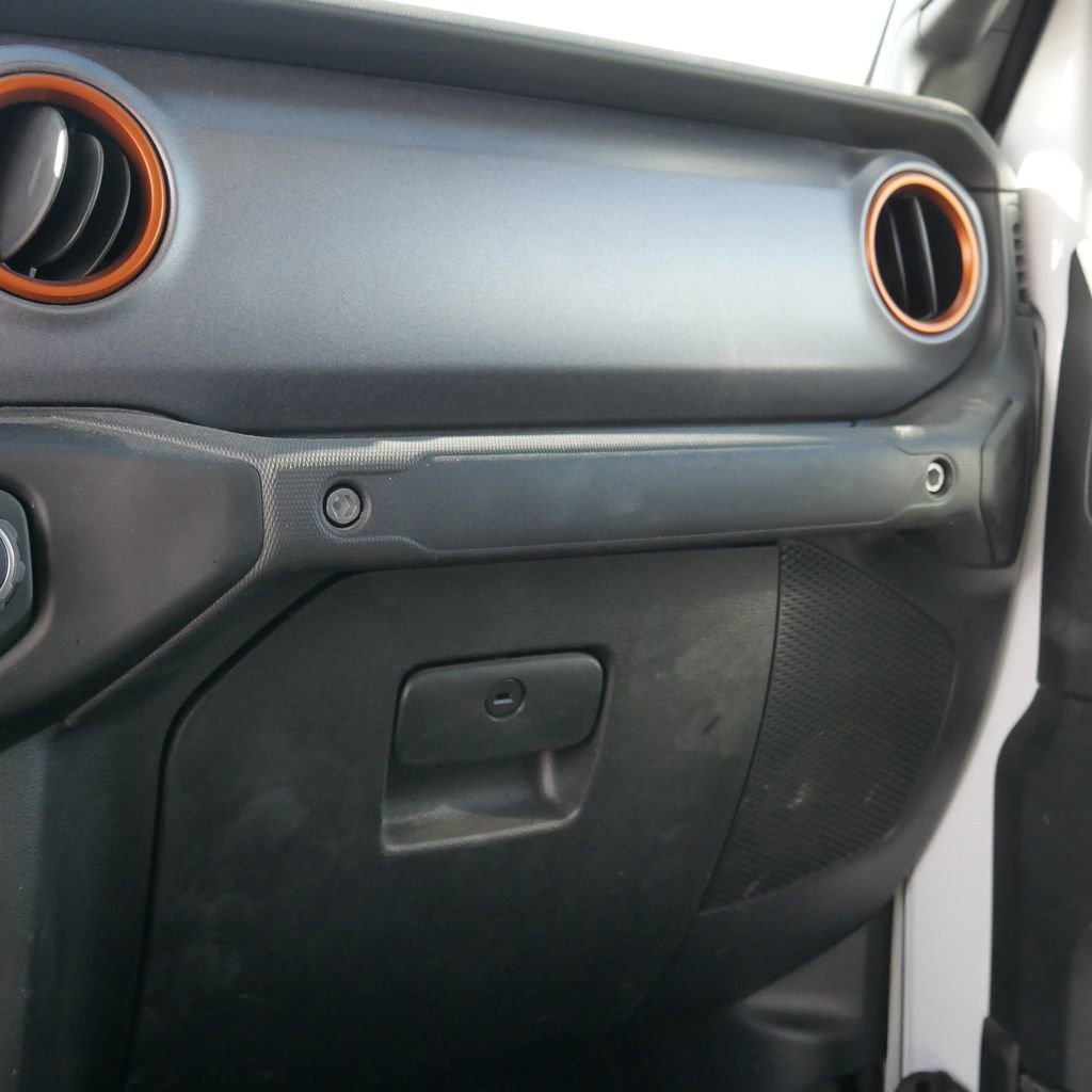 Used 2021 Jeep Gladiator Mojave AWD/4WD image 31