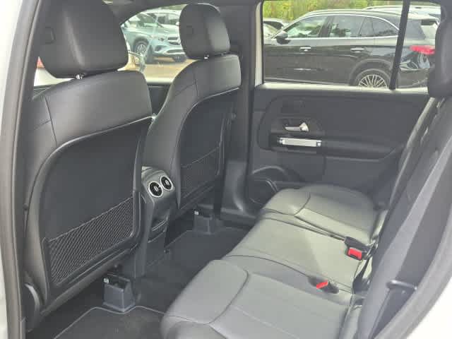 New 2026 Mercedes-Benz GLB 250 4MATIC image 18