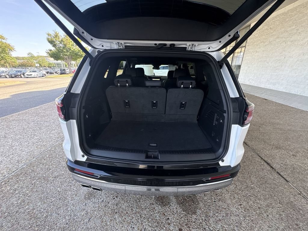 Certified 2024 GMC Acadia Denali w/ LPO, Floor Liner Package AWD/4WD image 26