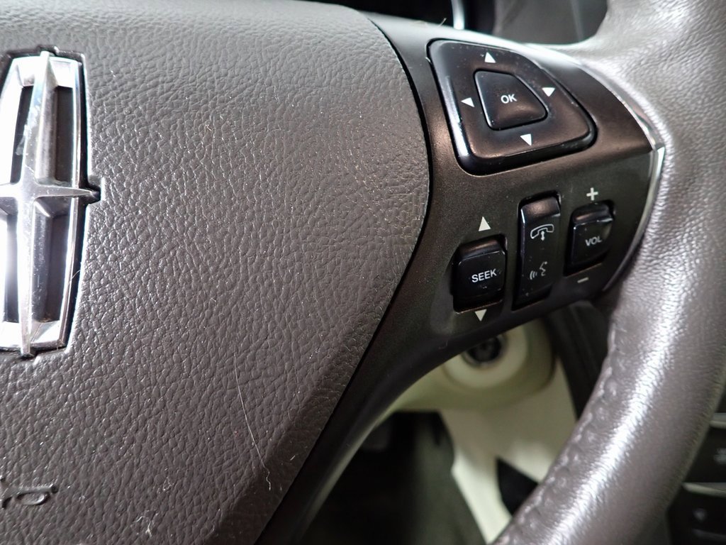 Used 2019 Lincoln MKT AWD image 23