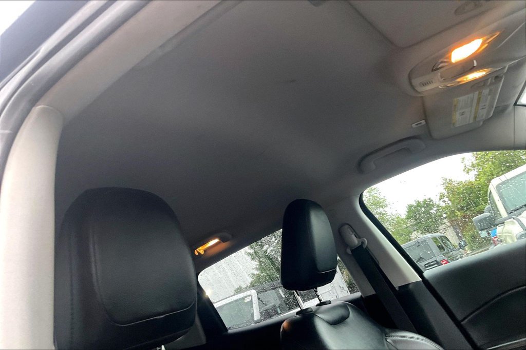 Used 2019 Jeep Compass Latitude w/ Popular Equipment Group AWD/4WD image 21