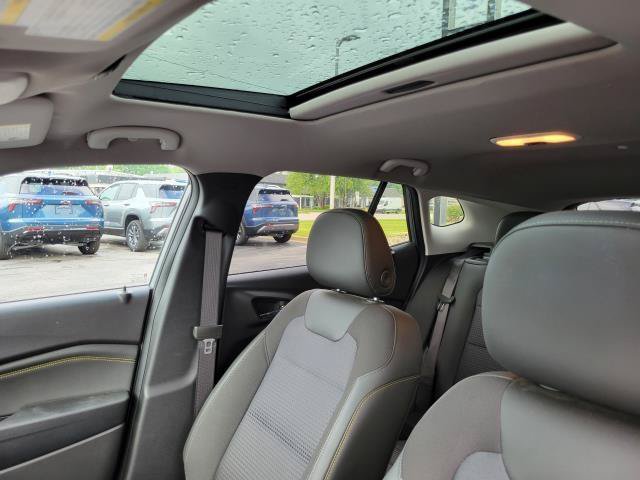 Used 2024 Chevrolet Trax LT w/ Driver Confidence Package FWD image 10