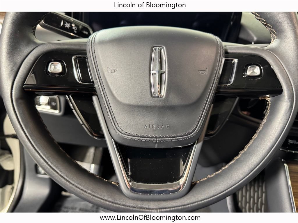 Used 2025 Lincoln Aviator Reserve w/ Jet Appearance Package AWD/4WD image 21