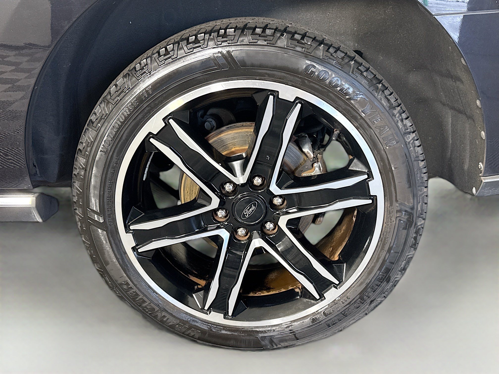 Used 2019 Ford Expedition Limited w/ Special Edition Package RWD image 37