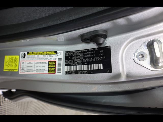 Used 2024 Toyota Sienna XLE w/ XLE Plus Package AWD/4WD image 32