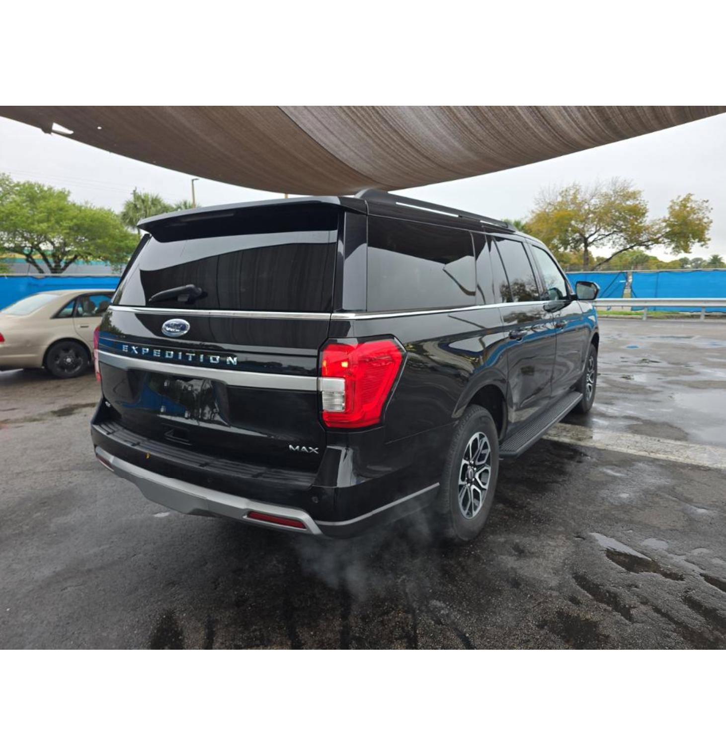 Used 2024 Ford Expedition Max XLT image 27