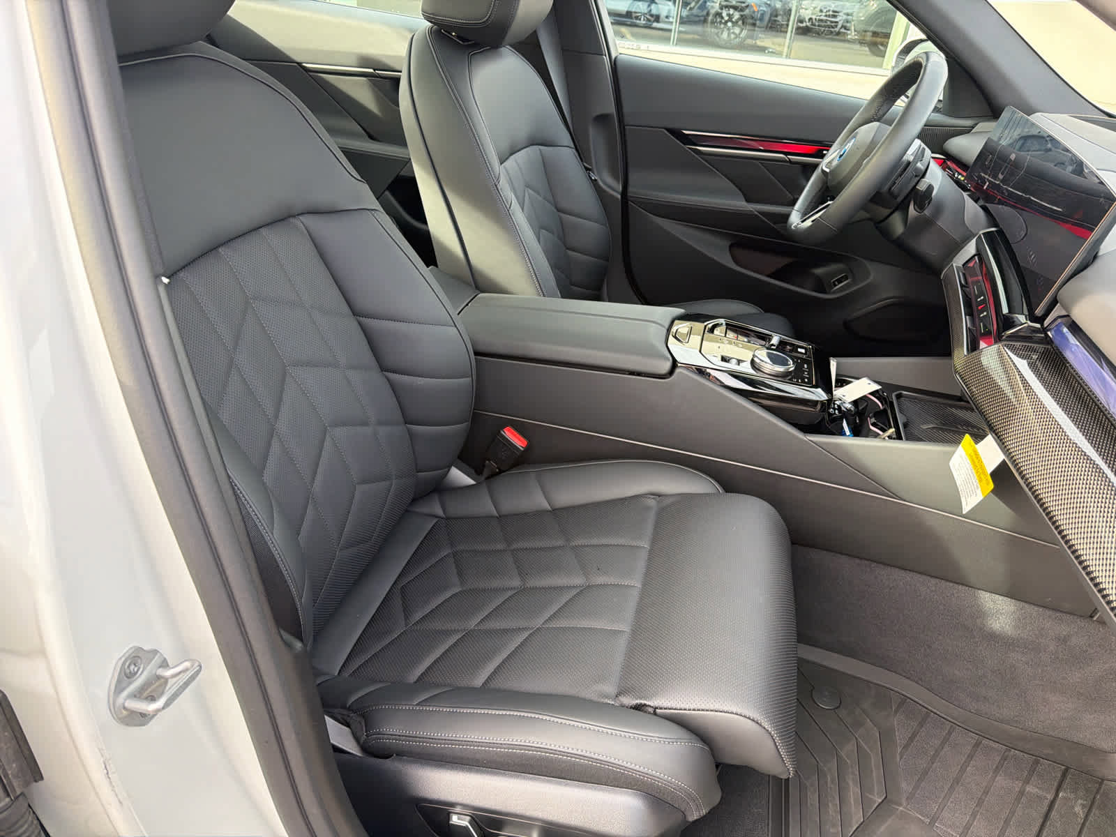 Certified 2026 BMW 550e xDrive AWD/4WD image 52