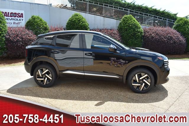 Used 2026 Nissan Kicks SV w/ SV Premium Package FWD image 11