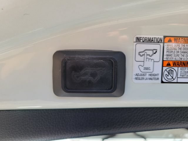 Used 2016 Toyota RAV4 XLE FWD image 23