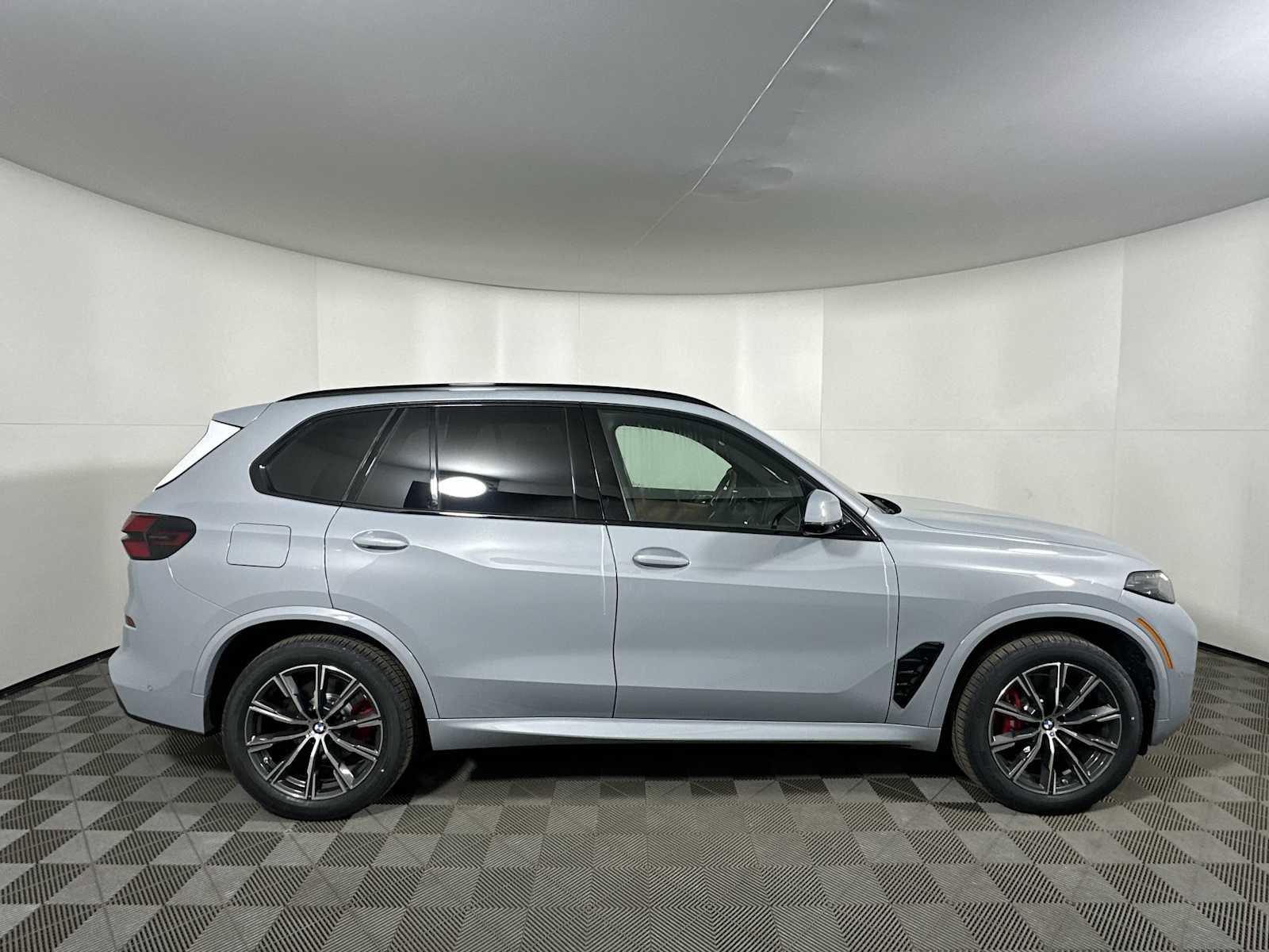 New 2026 BMW X5 xDrive40i image 8
