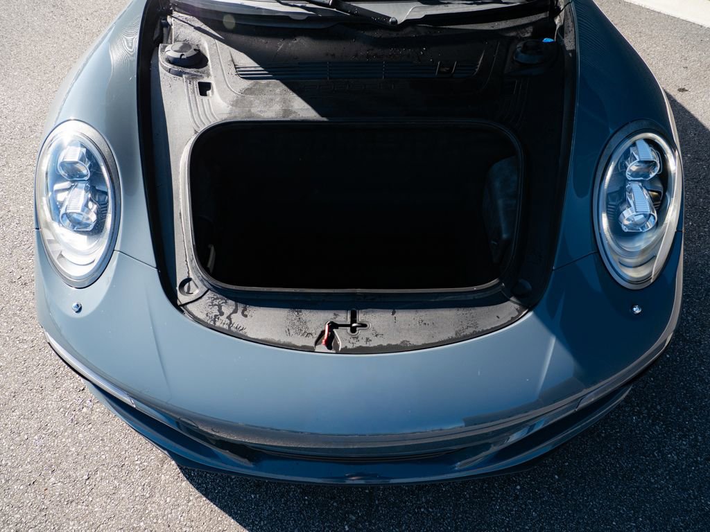 Used 2017 Porsche 911 Carrera 4S image 4