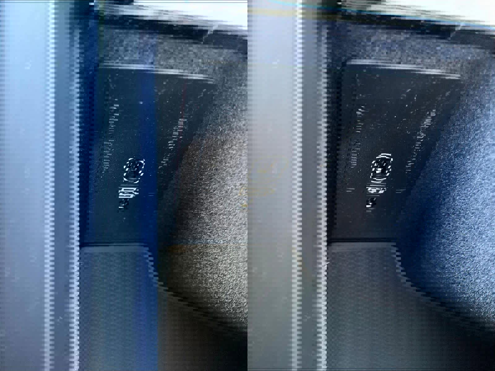 New 2026 Volvo XC60 T8 Plus w/ Climate Package AWD/4WD image 23