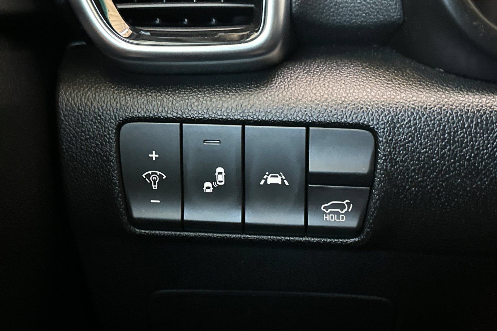 Used 2020 Kia Sportage SX FWD image 30