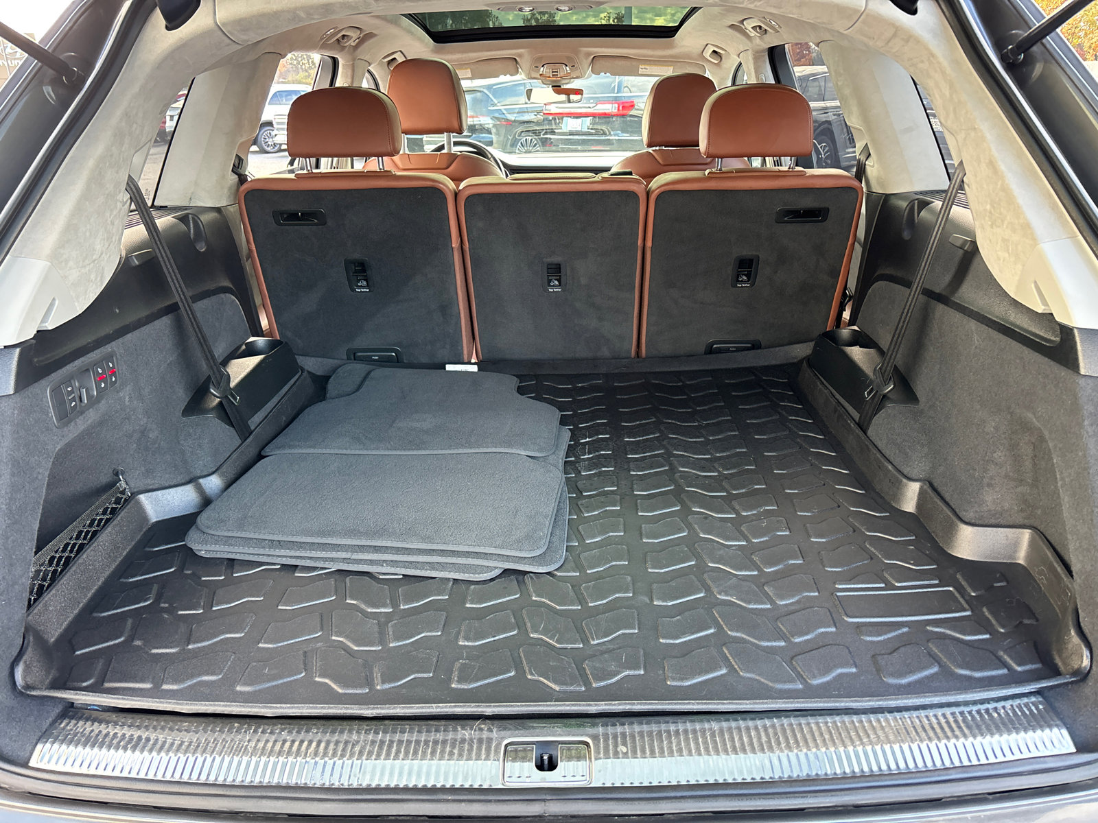 Used 2020 Audi Q7 3.0T Prestige w/ Prestige Package image 9