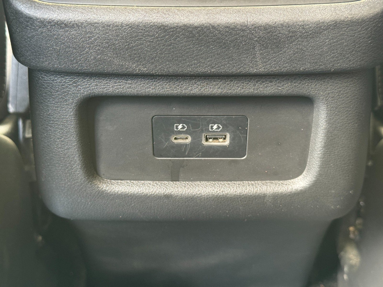 Used 2022 Nissan Pathfinder SL FWD image 32