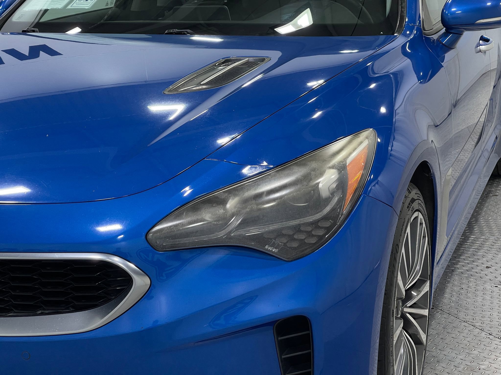 Used 2018 Kia Stinger Premium image 32