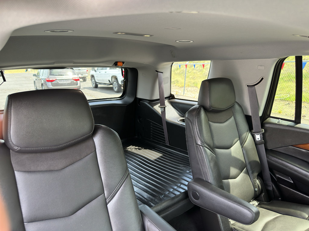 Used 2016 Cadillac Escalade Premium AWD/4WD image 12