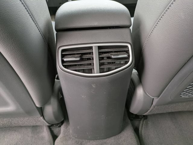 Used 2019 Hyundai Ioniq Limited FWD image 18