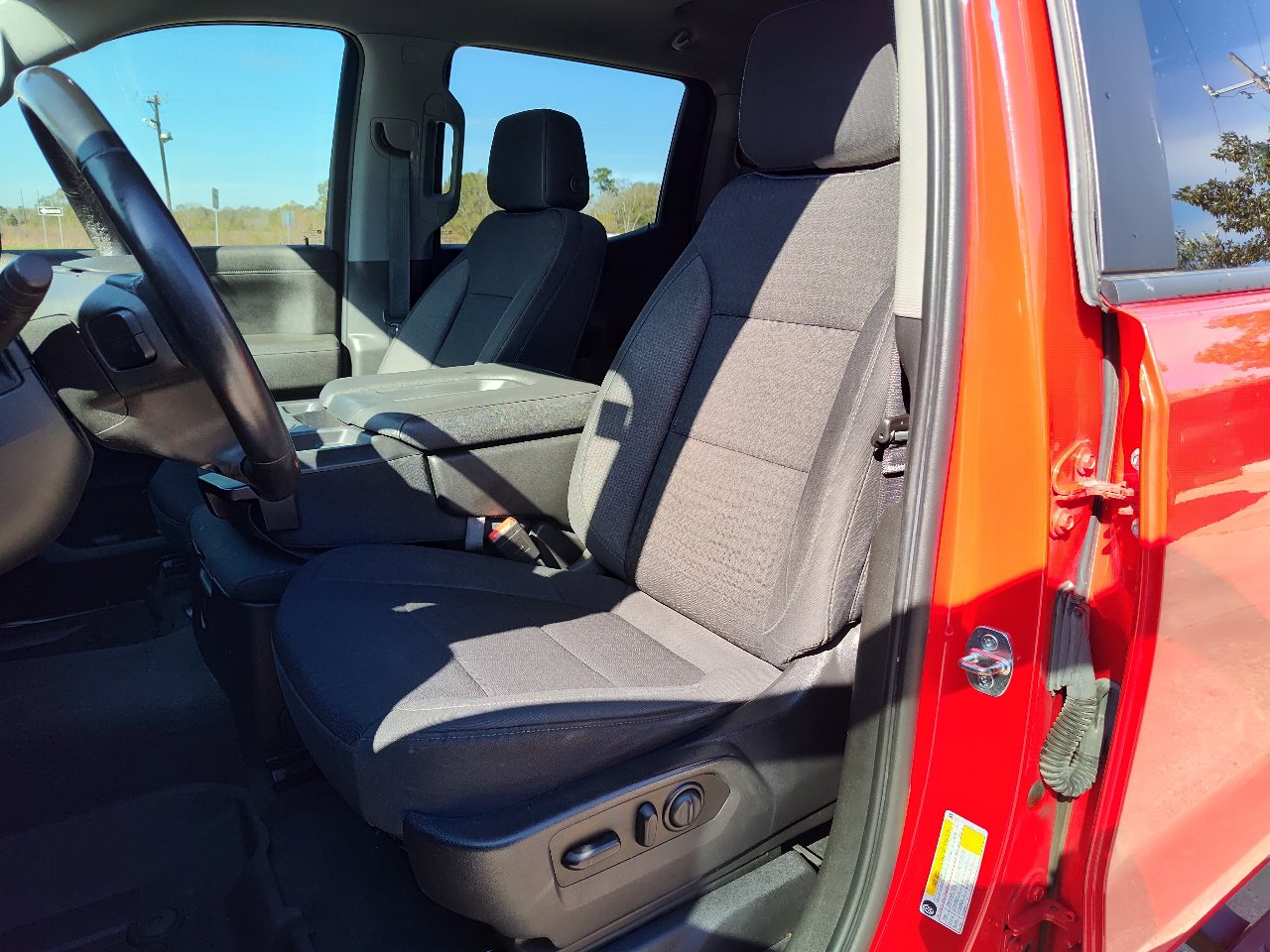 Used 2021 Chevrolet Silverado 1500 LT w/ Texas Edition Plus image 16