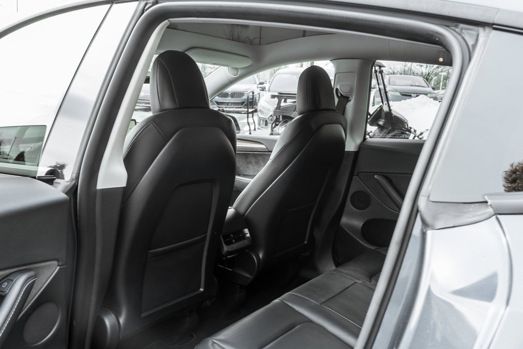 Used 2022 Tesla Model Y Performance image 25