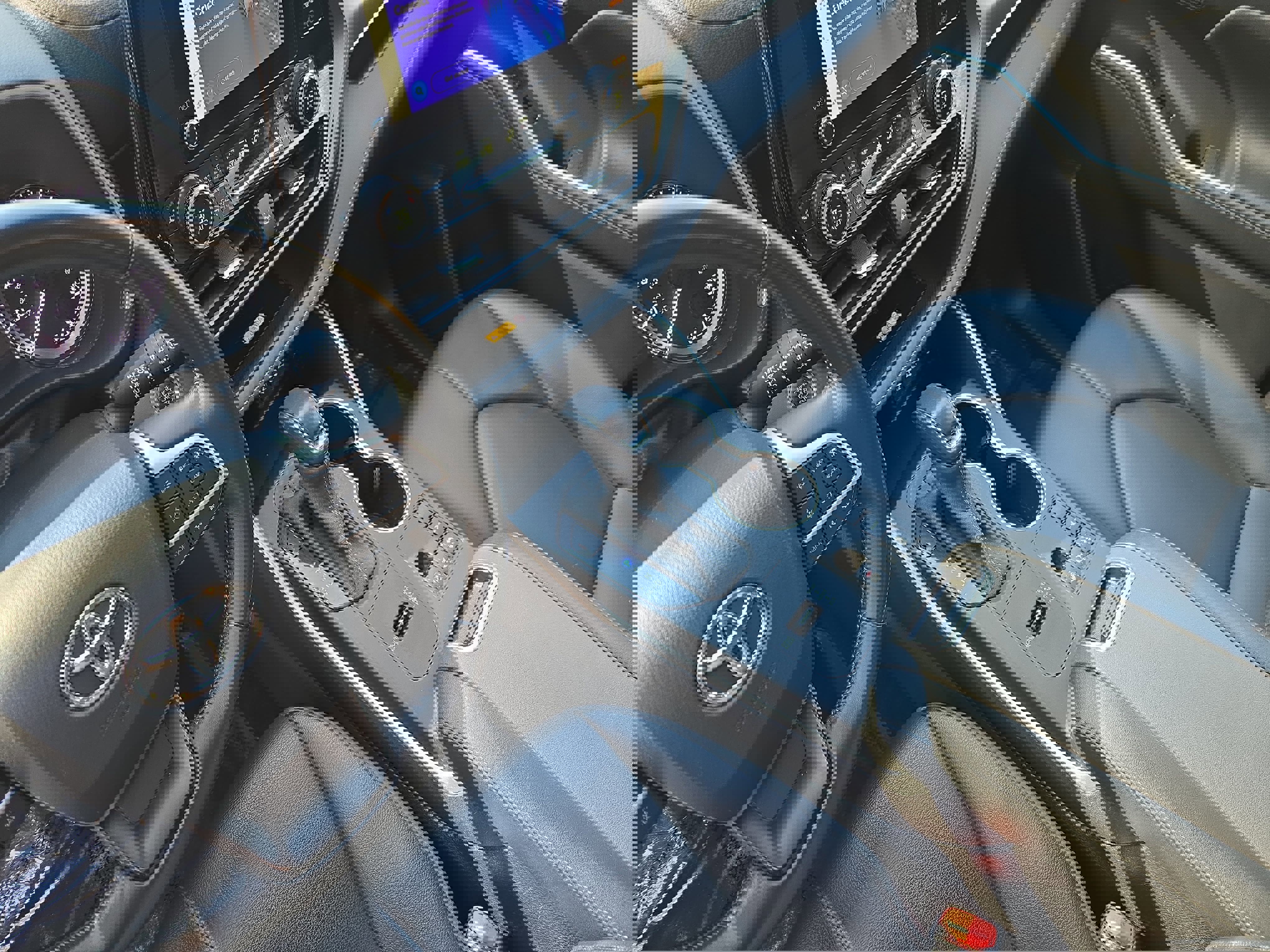 Used 2024 Toyota Highlander XLE image 26