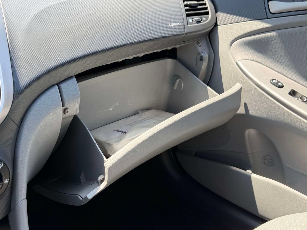Used 2017 Hyundai Accent Value Edition FWD image 44