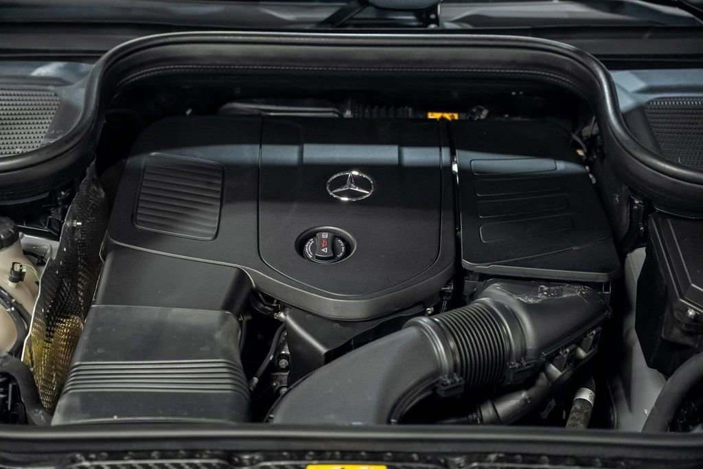 Used 2024 Mercedes-Benz GLE 350 4MATIC w/ AMG Line Exterior image 65