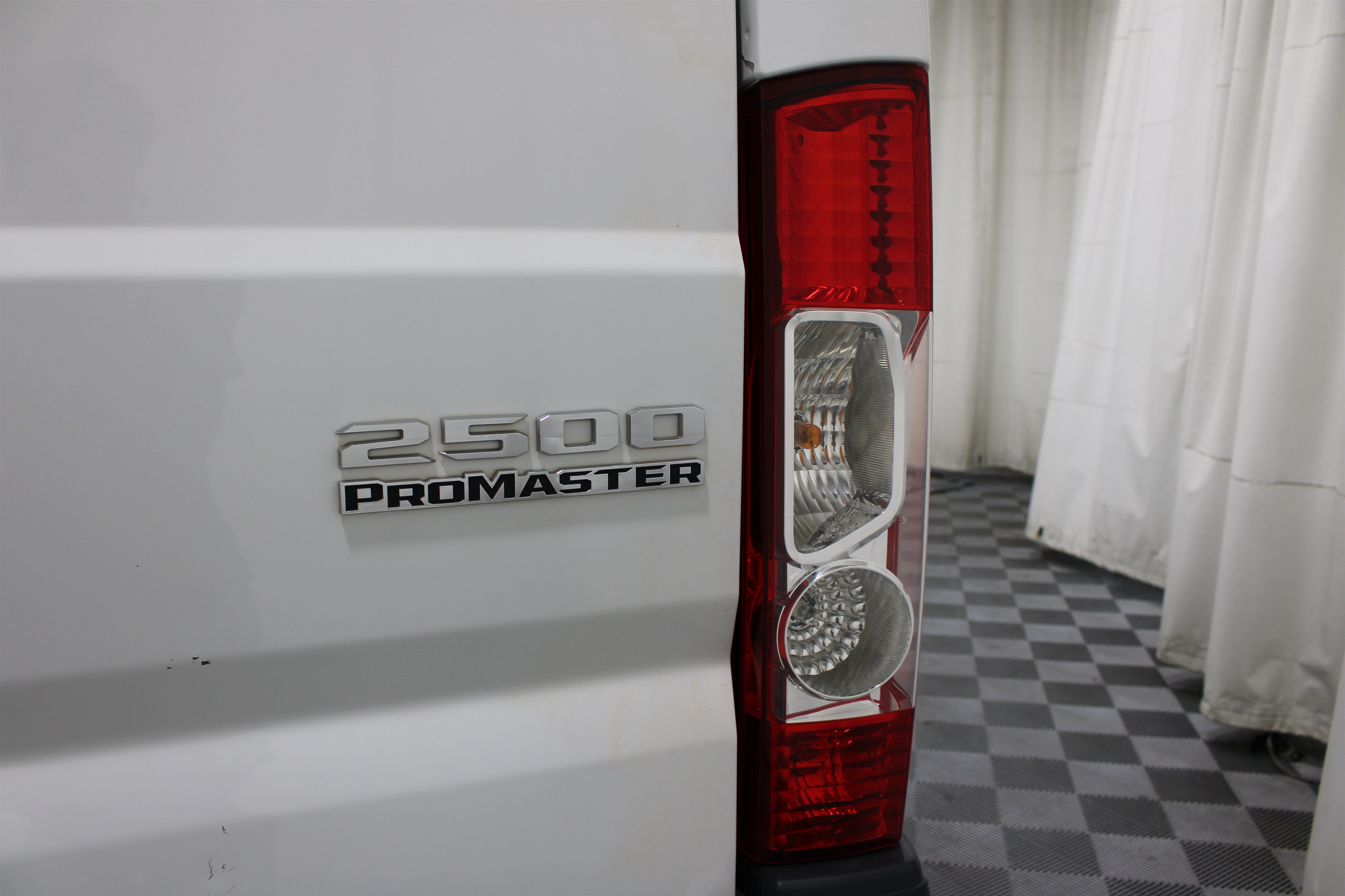 Used 2025 RAM ProMaster 2500 w/ Convenience Group FWD image 22