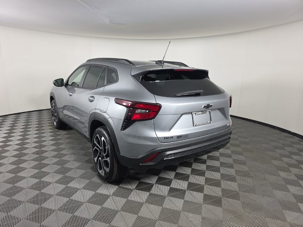 New 2026 Chevrolet Trax RS image 3