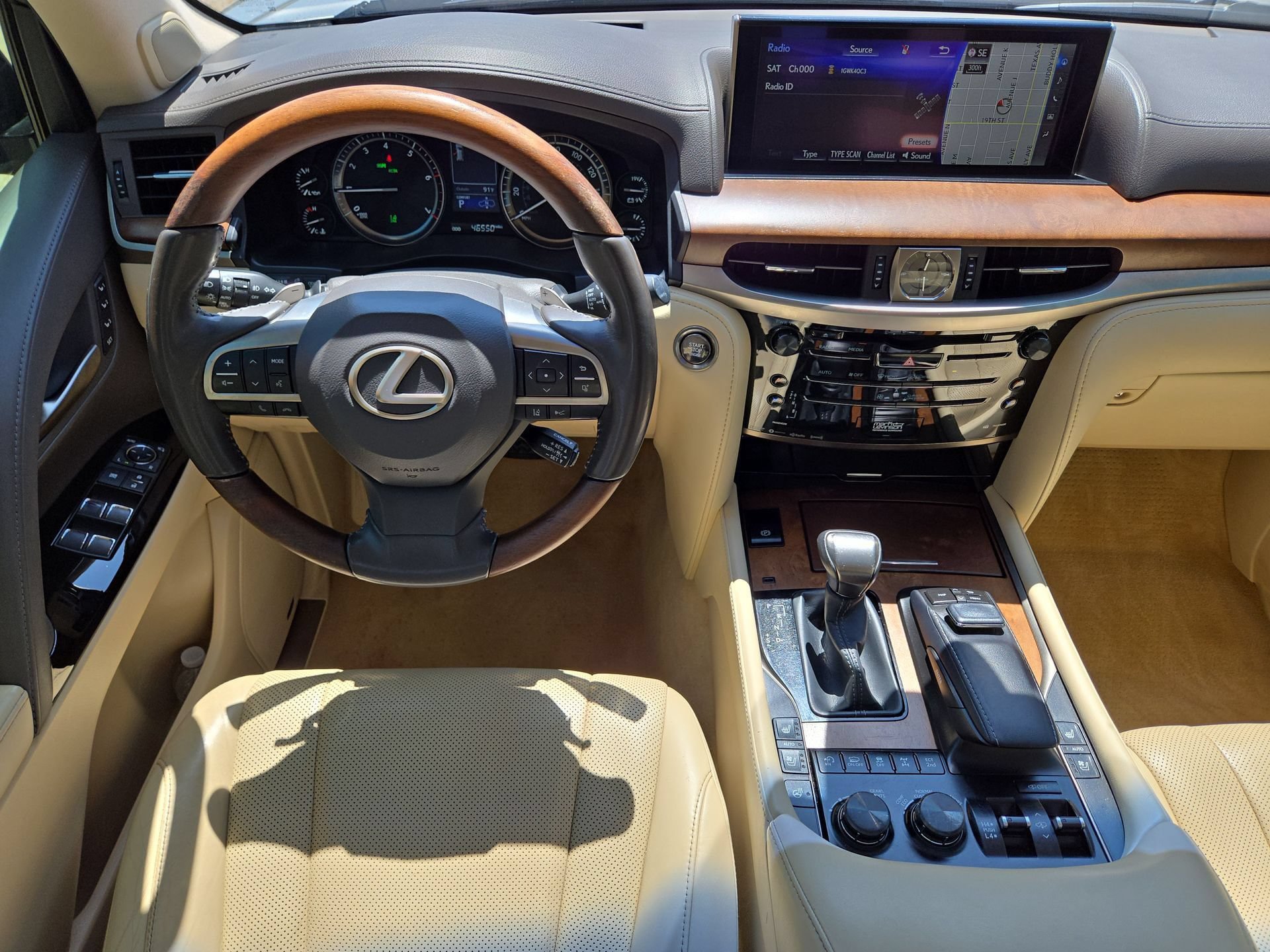 Certified 2021 Lexus LX 570 4WD w/ Luxury Package image 14