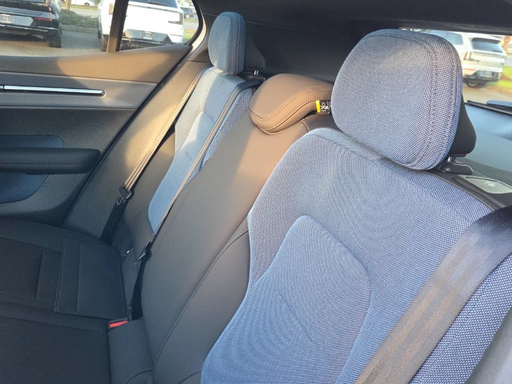 New 2026 Volvo EX30 Plus w/ Protection Package Premier AWD/4WD image 6