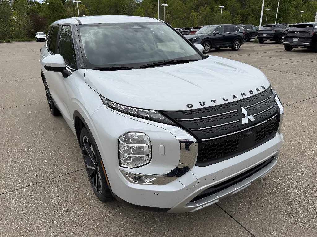 Used 2024 Mitsubishi Outlander SE AWD/4WD video 2
