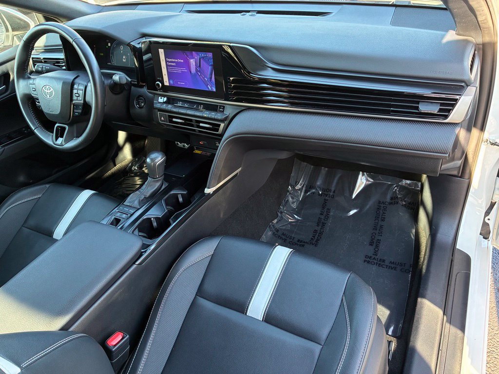 Used 2025 Toyota Camry SE FWD image 29