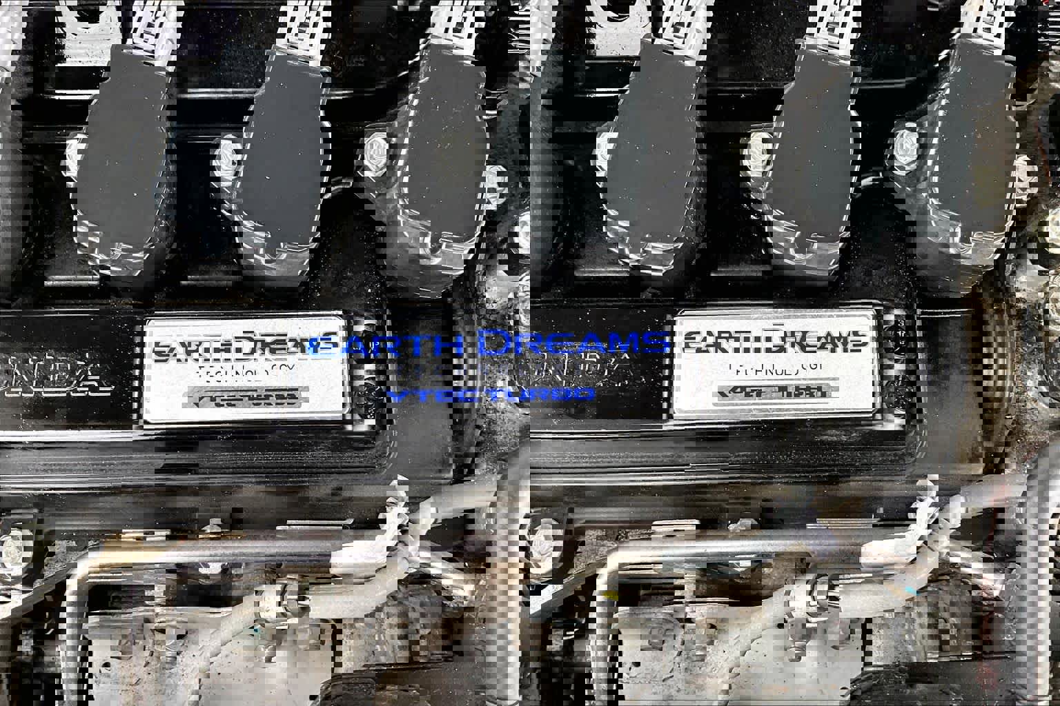 Used 2018 Honda Accord Touring image 32