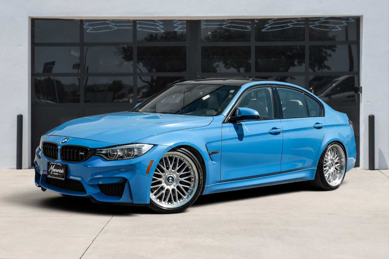 Used 2015 BMW M3 RWD image 1