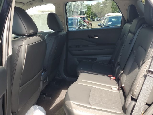 New 2026 Nissan Pathfinder SL FWD image 8
