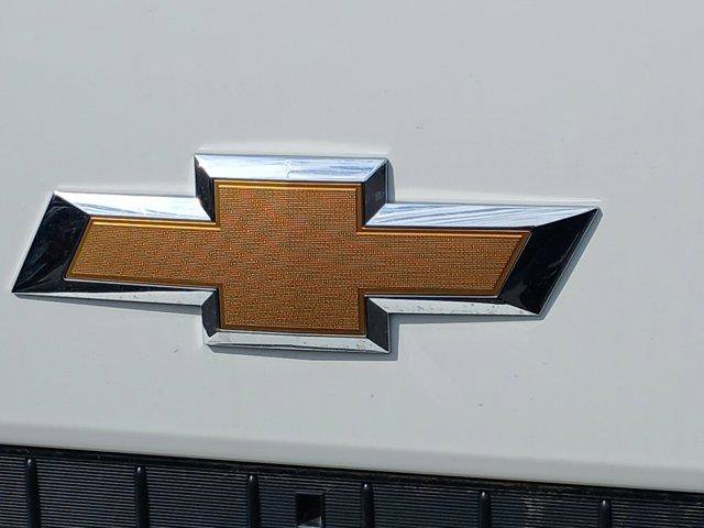 New 2024 Chevrolet Low Cab Forward image 25