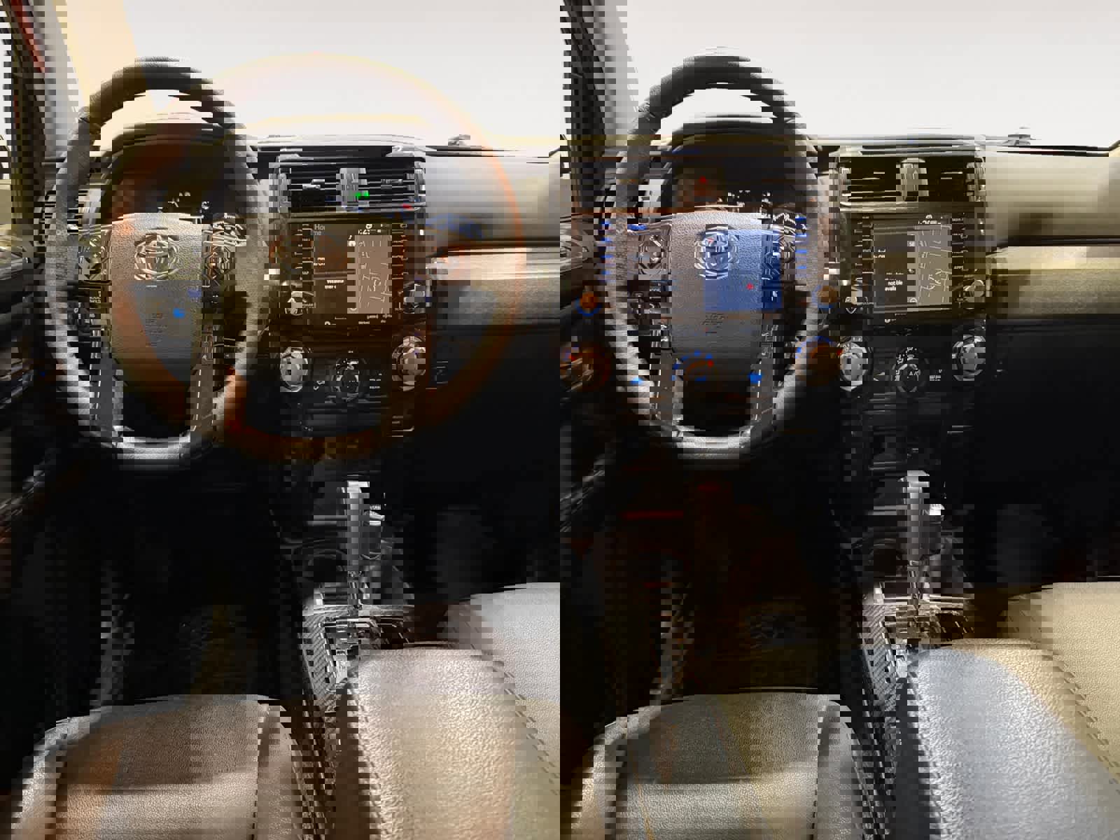 Used 2020 Toyota 4Runner Venture image 12