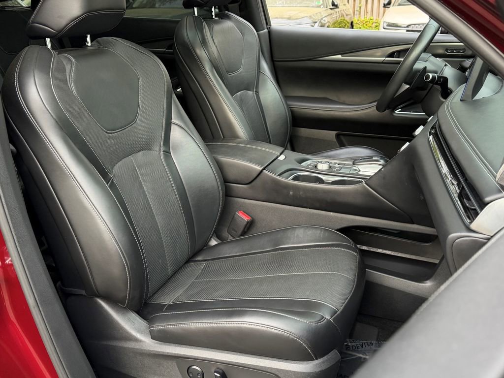Used 2022 INFINITI QX60 Luxe w/ Performance Audio Package image 11