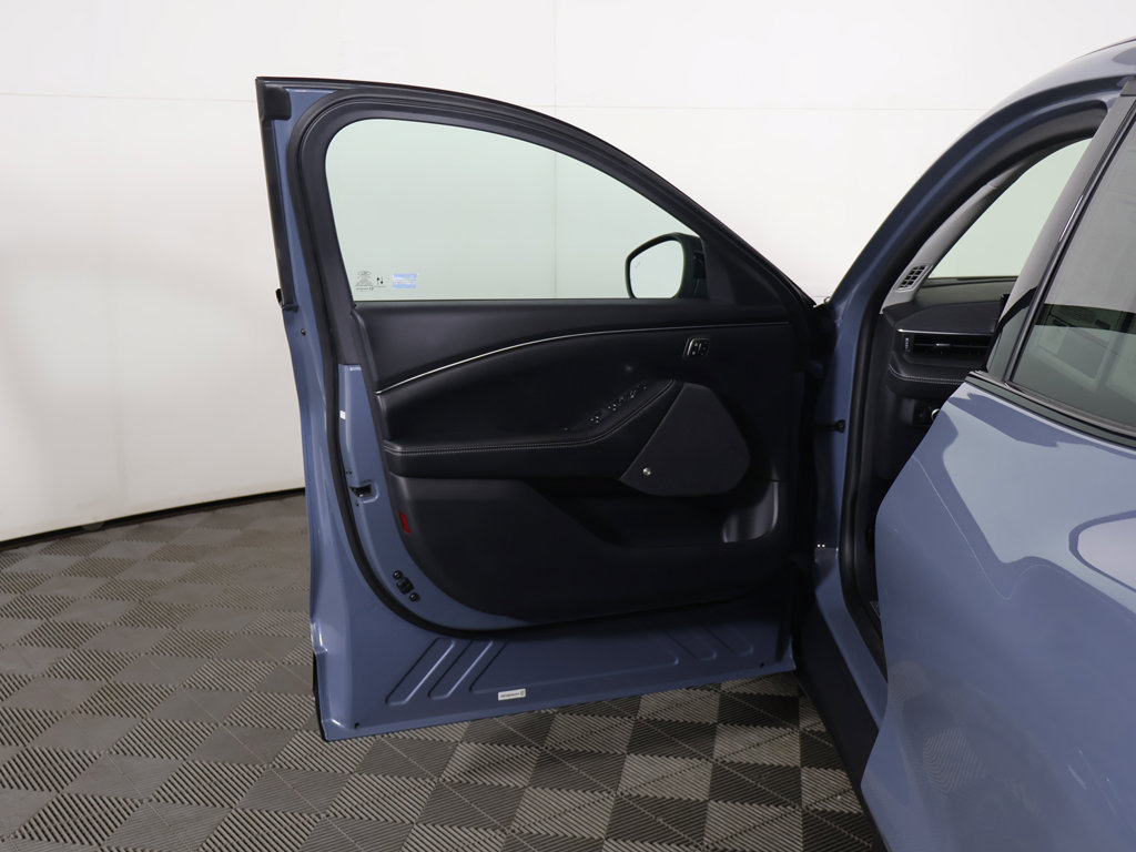 Used 2023 Ford Mustang Mach-E Premium AWD/4WD image 23