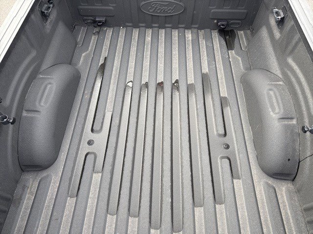 Used 2018 Ford F150 Platinum w/ Equipment Group 701A Luxury image 13