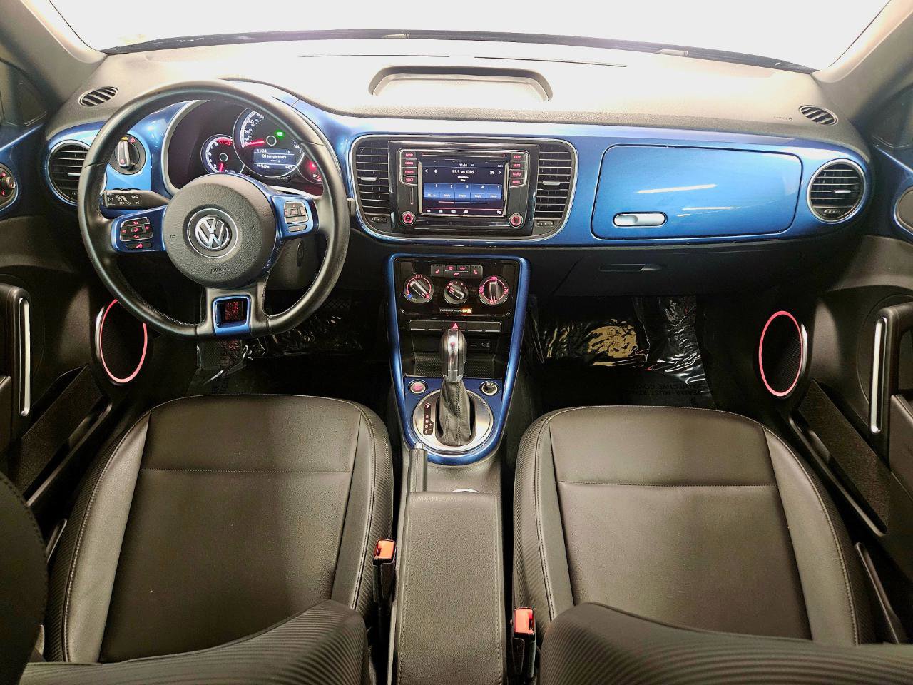 Used 2017 Volkswagen Beetle 1.8T SE FWD image 26