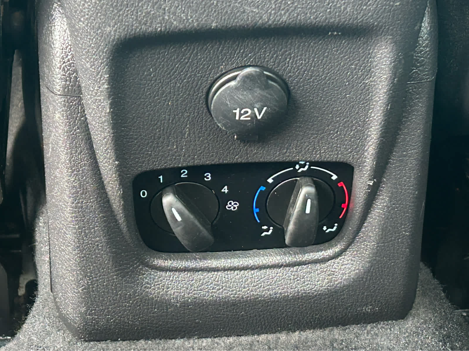 Used 2018 Ford Transit Connect XLT FWD image 13